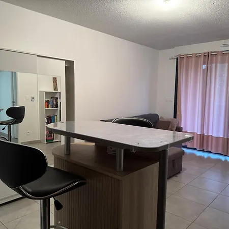 Apartment A Louer Aiguerelles